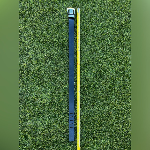 Michael kors patent black belt size small - Picture 3 of 6